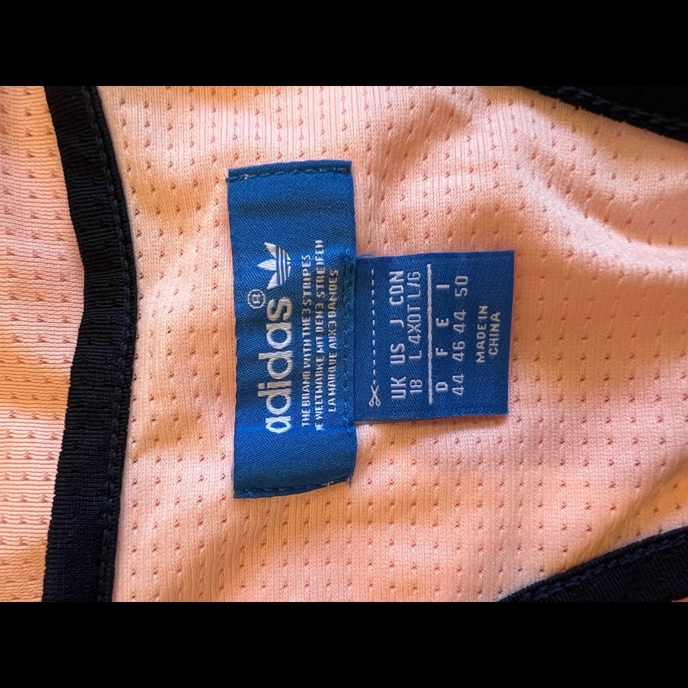 Adidas top